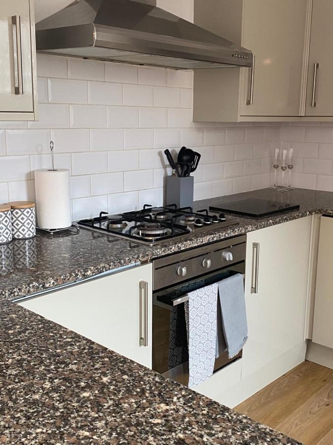 Central Leeds Townhouse With Private Roof Garden Sleeps 4 Zewnętrze zdjęcie