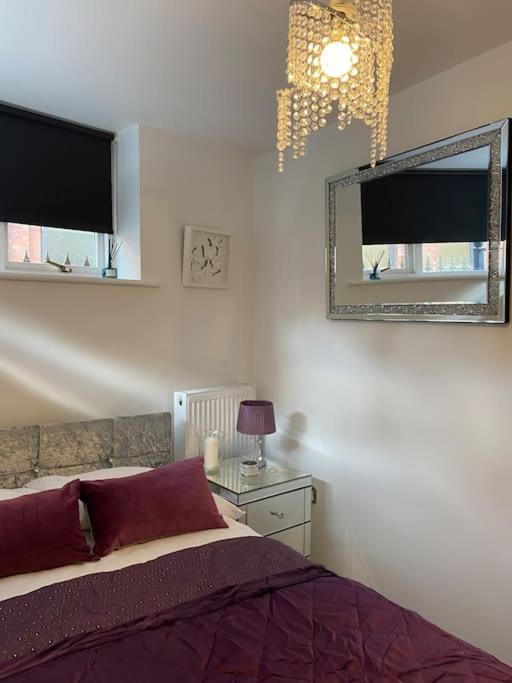 Central Leeds Townhouse With Private Roof Garden Sleeps 4 Zewnętrze zdjęcie